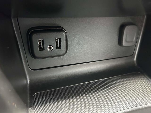 Used 2019 Chevrolet Colorado LT w/ Colorado RST Special Edition AWD/4WD image 27