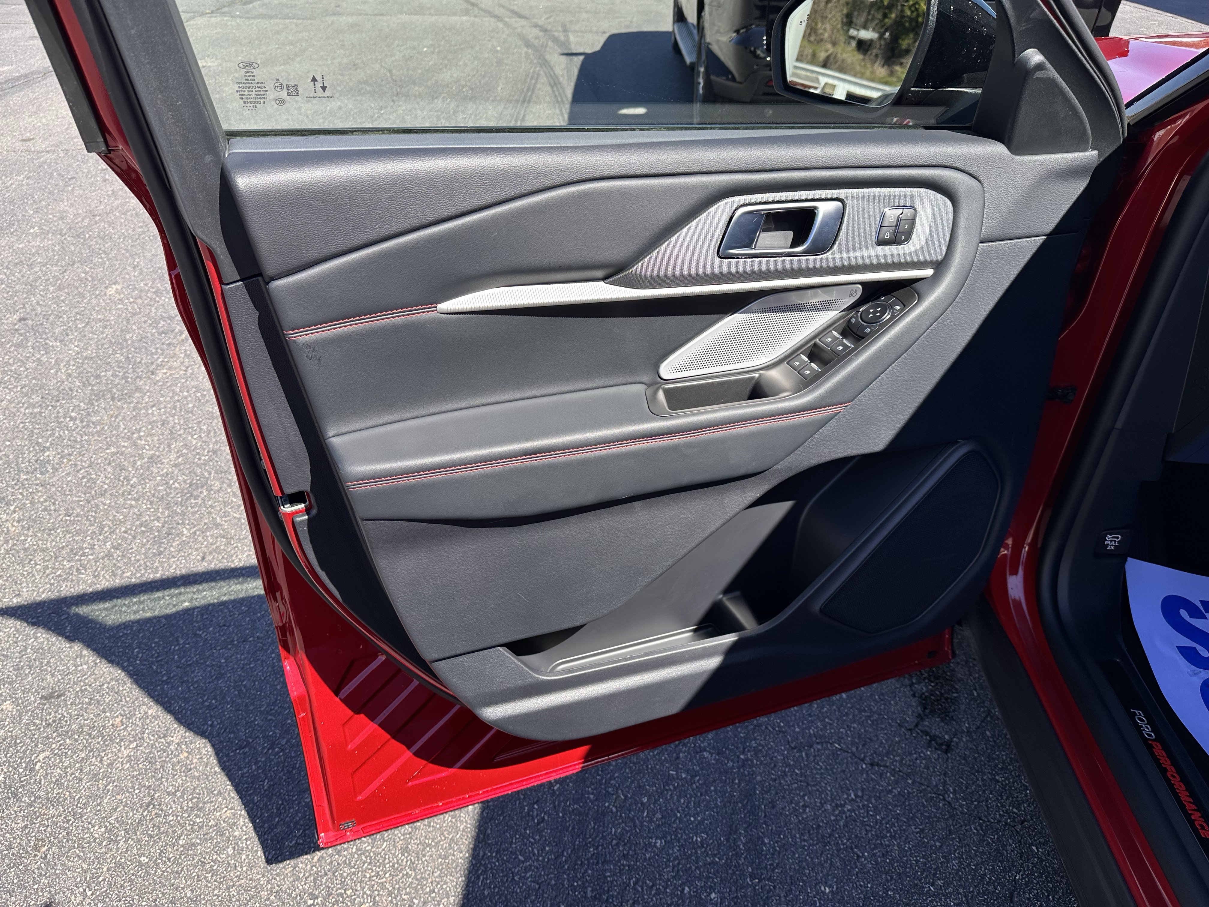 Certified 2026 Ford Explorer ST w/ Sun And Sound Package AWD/4WD image 8
