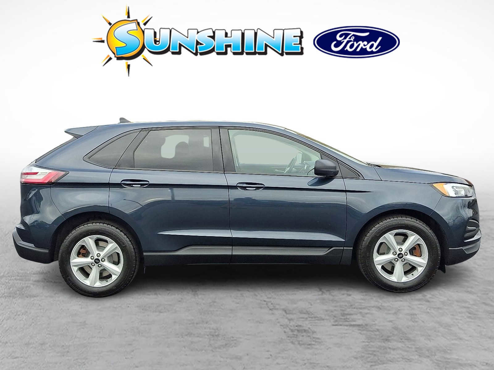 Certified 2024 Ford Edge SE image 5