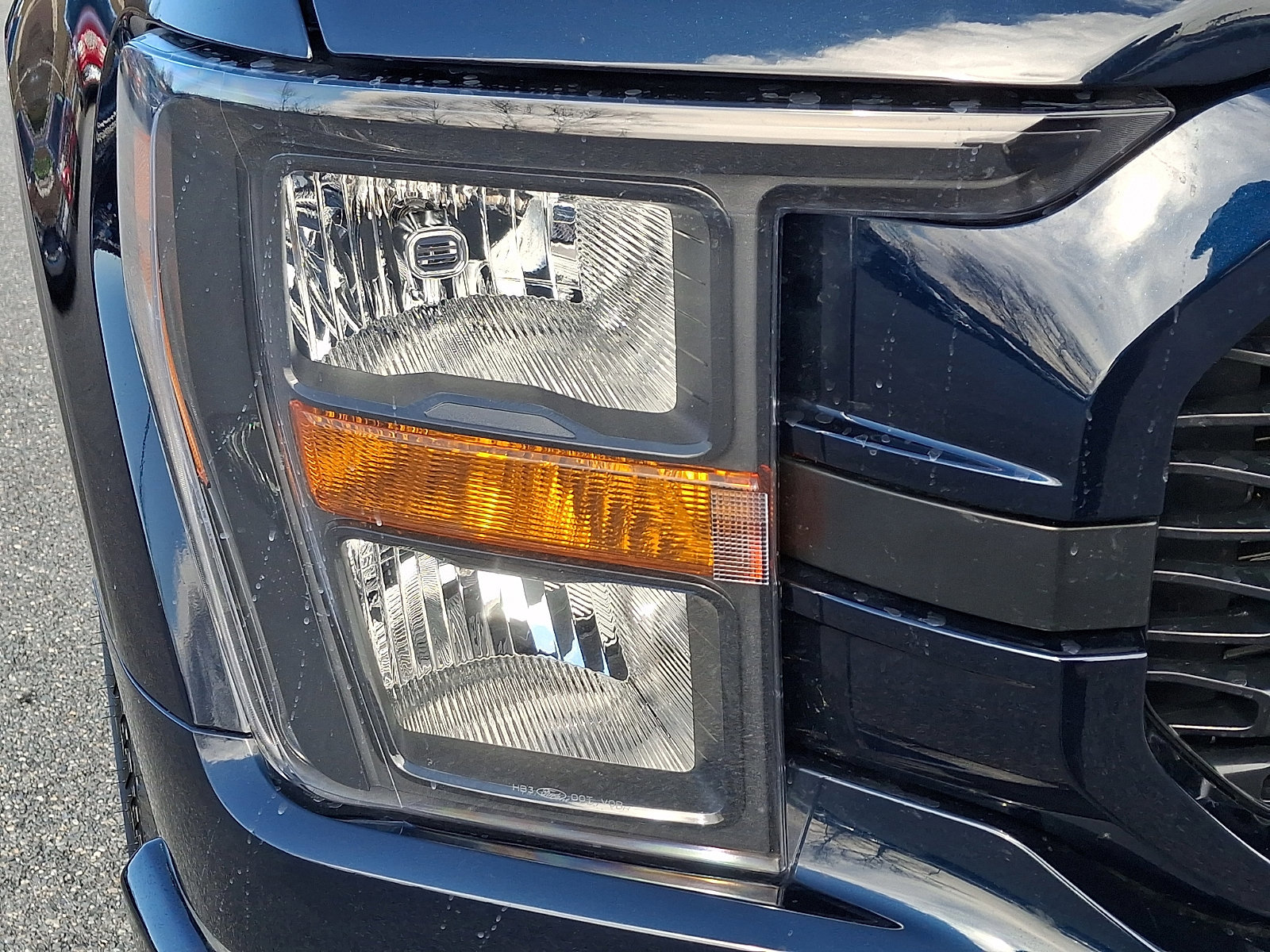 Certified 2023 Ford F150 XL w/ STX Appearance Package image 9