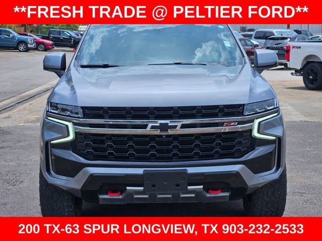 Used 2022 Chevrolet Tahoe Z71 w/ Luxury Package AWD/4WD image 2