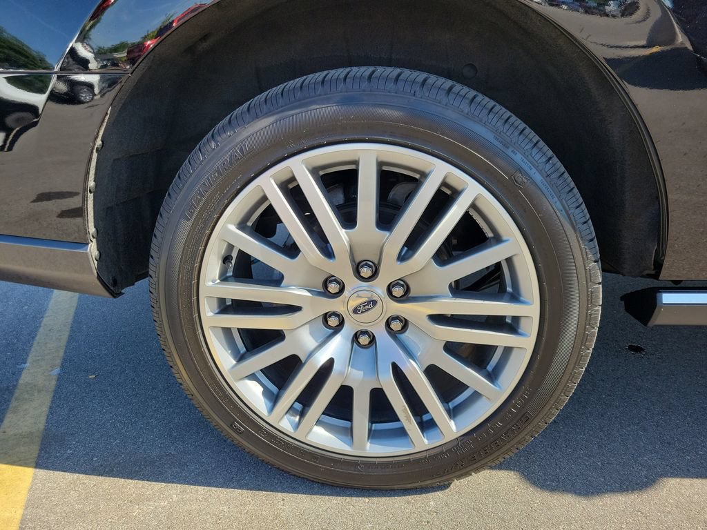 Certified 2023 Ford Expedition Limited AWD/4WD image 5
