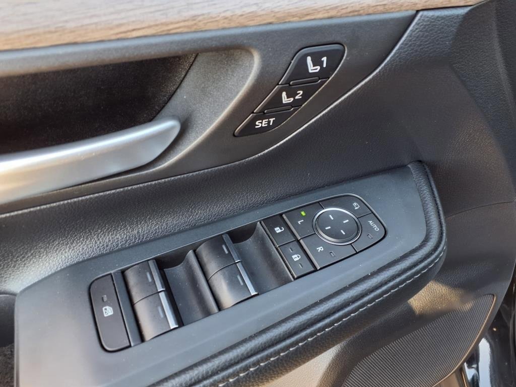 Used 2024 Toyota Grand Highlander Platinum image 57