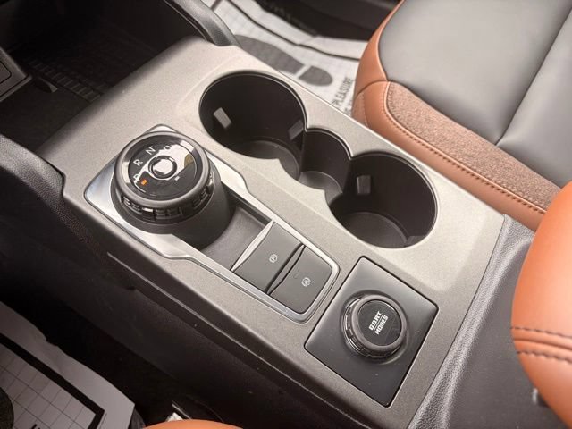 Certified 2025 Ford Bronco Sport Outer Banks w/ Outer Banks Tech Package+ AWD/4WD image 19
