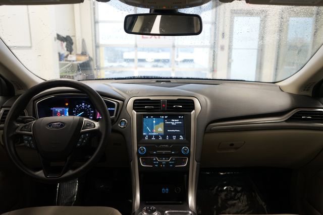 Certified 2019 Ford Fusion SE image 30