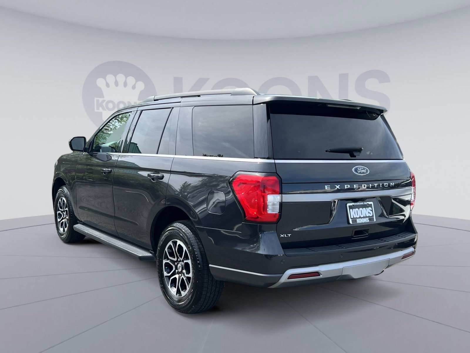 Certified 2024 Ford Expedition XLT AWD/4WD image 8