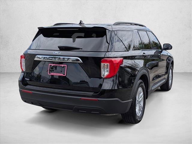 Certified 2023 Ford Explorer XLT RWD image 5