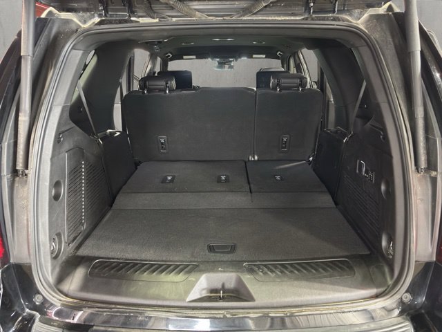 Used 2023 GMC Yukon SLT w/ SLT Luxury Package AWD/4WD image 19