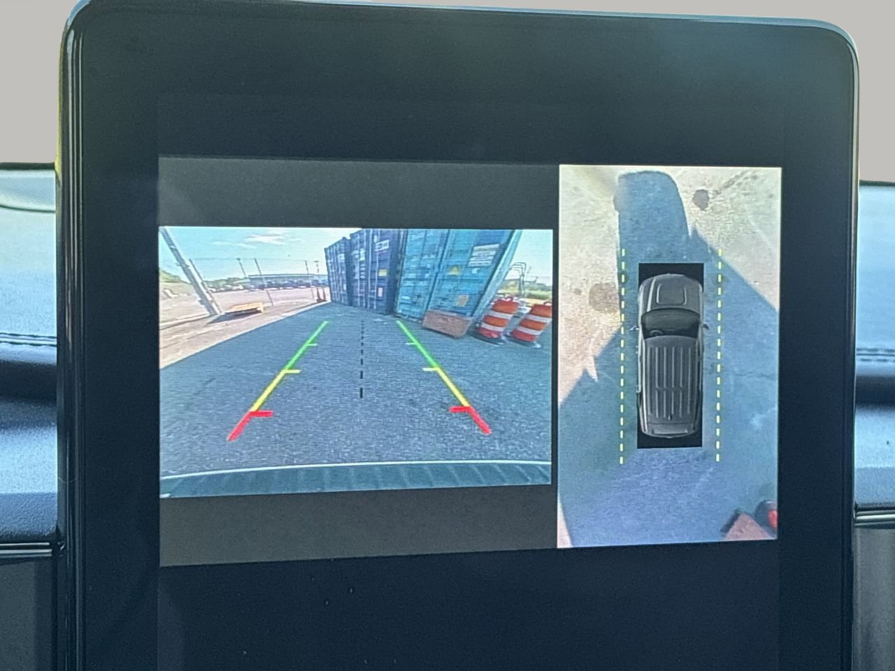 Certified 2023 Ford Explorer Platinum w/ Technology Package image 26