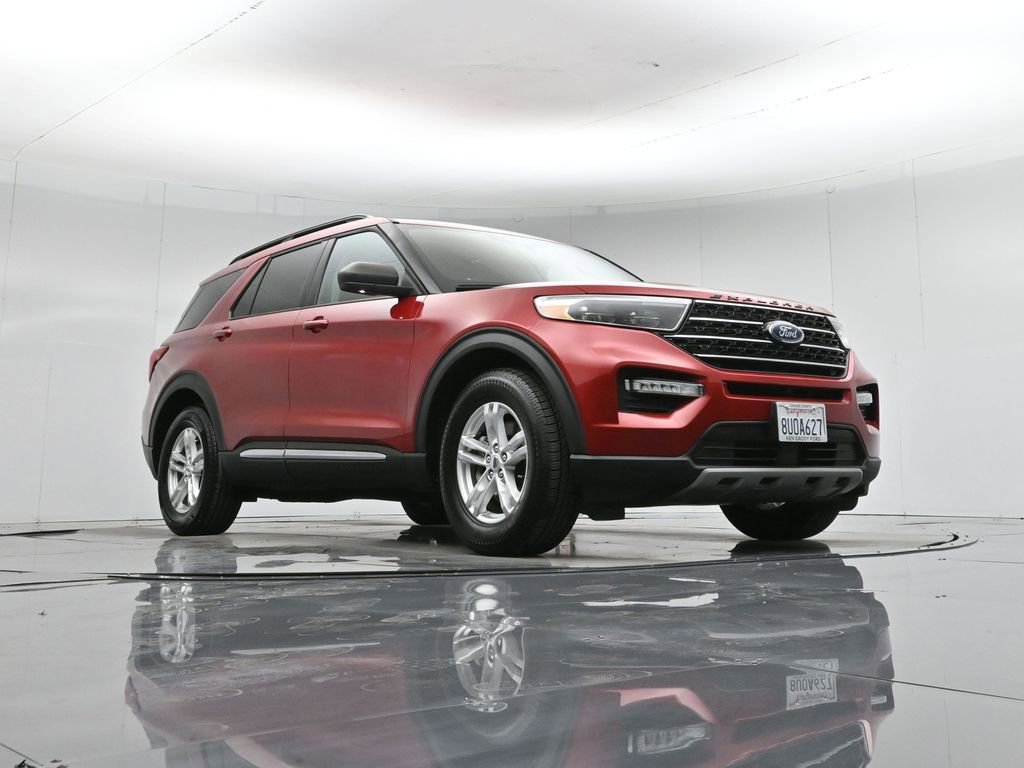 Certified 2020 Ford Explorer XLT w/ Equipment Group 202A image 53