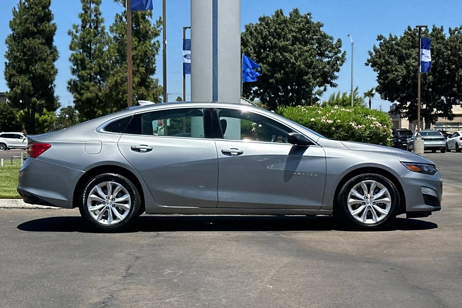 Used 2024 Chevrolet Malibu LT FWD image 9