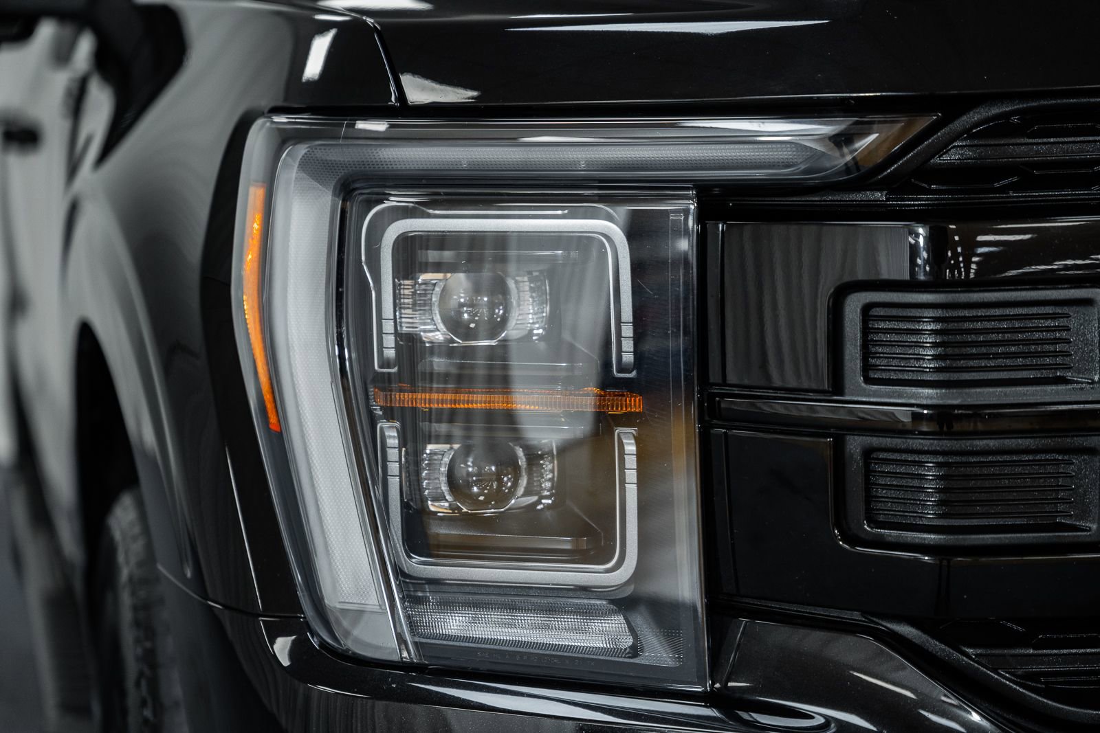 Certified 2023 Ford F150 Lariat w/ Equipment Group 502A High image 14