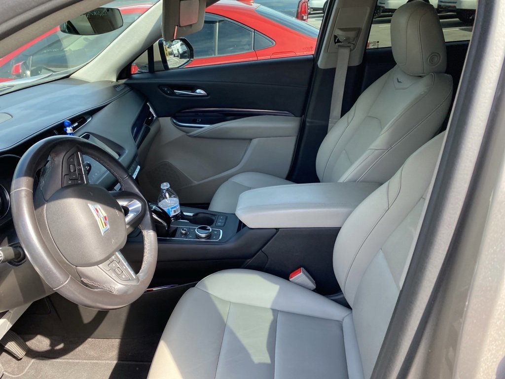 Used 2022 Cadillac XT4 Luxury image 4