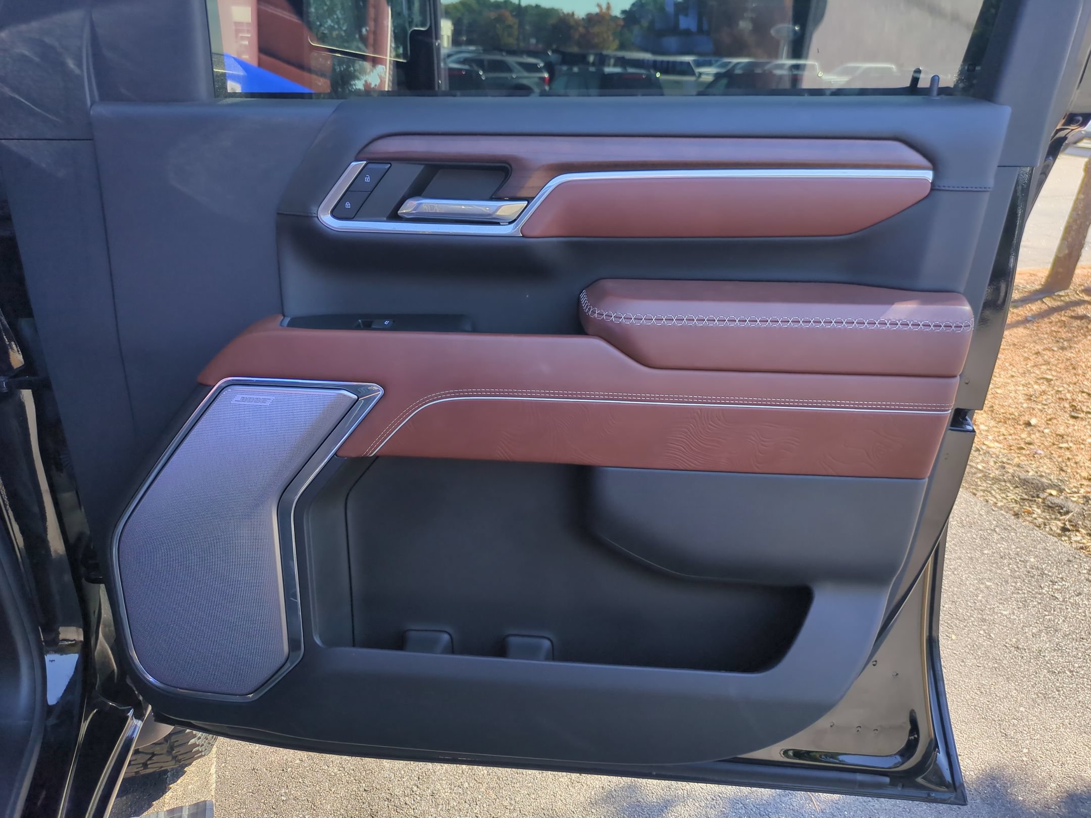 Used 2024 GMC Sierra 2500 Denali Ultimate AWD/4WD image 33