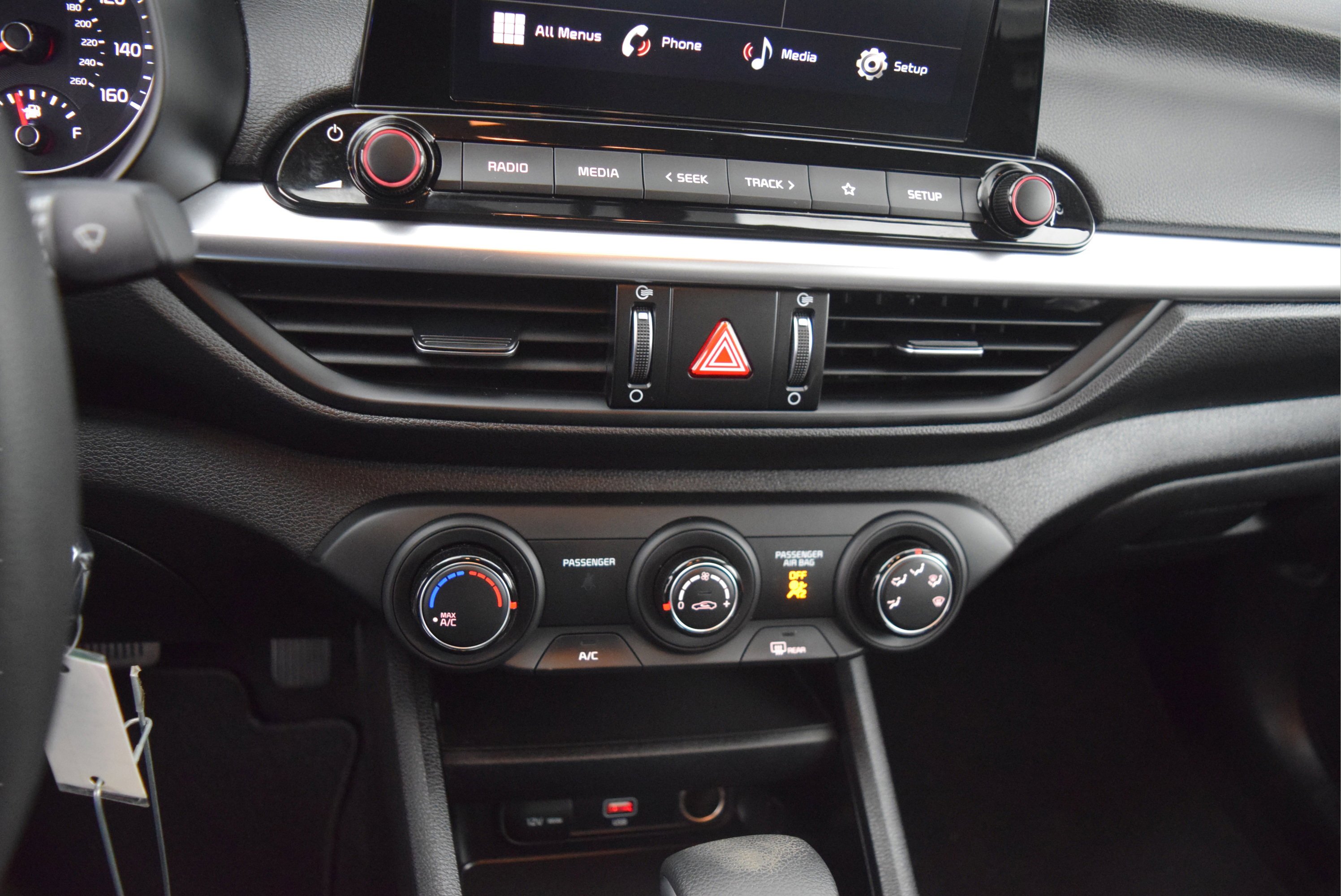 Used 2022 Kia Forte LXS w/ LXS Technology Package image 13