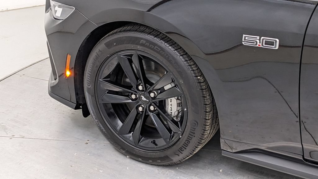 Certified 2025 Ford Mustang GT RWD image 4