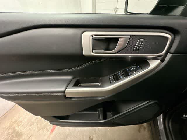 Certified 2024 Ford Explorer XLT w/ Equipment Group 202A AWD/4WD image 17
