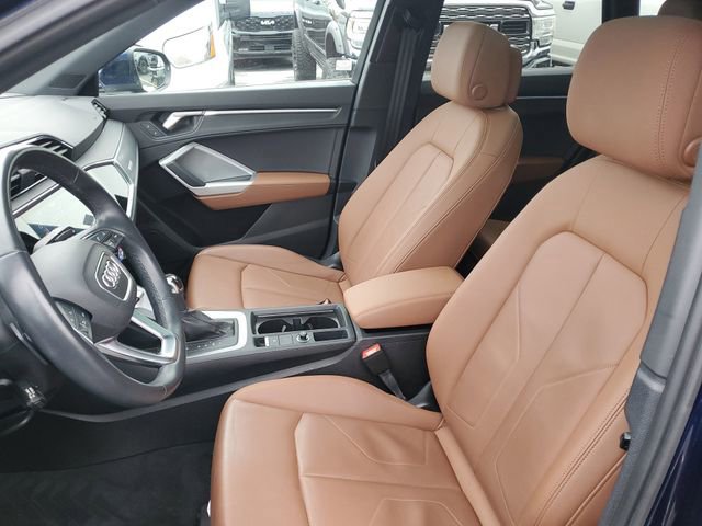 Used 2022 Audi Q3 2.0T Premium Plus w/ Premium Plus Package image 5
