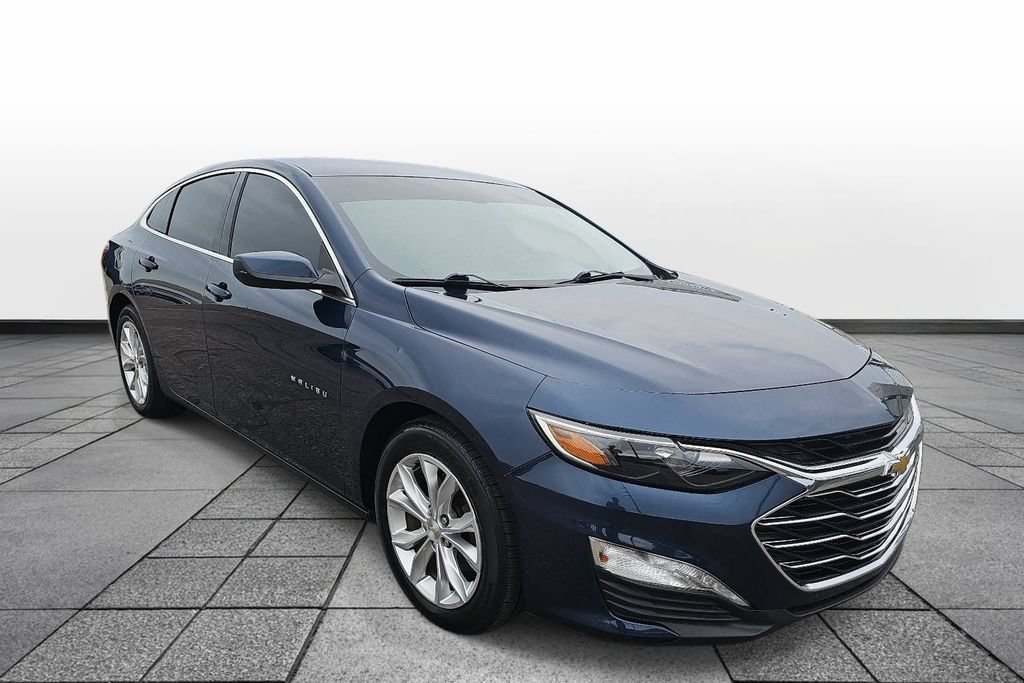 Used 2021 Chevrolet Malibu LT FWD image 3