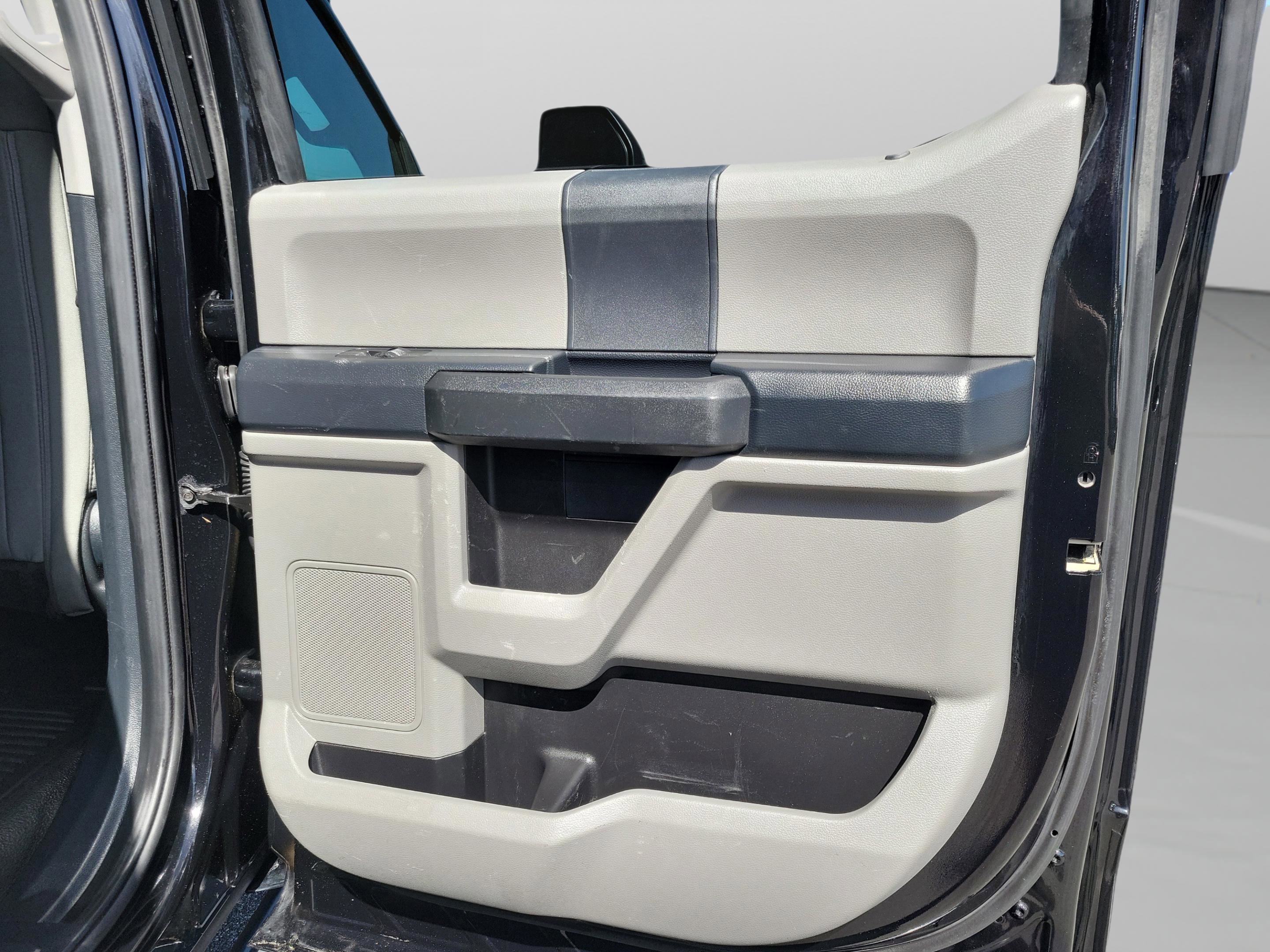 Certified 2022 Ford F350 XL w/ Power Equipment Group image 24