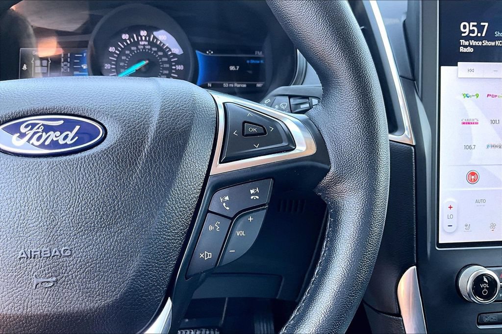 Certified 2024 Ford Edge Titanium AWD/4WD image 19