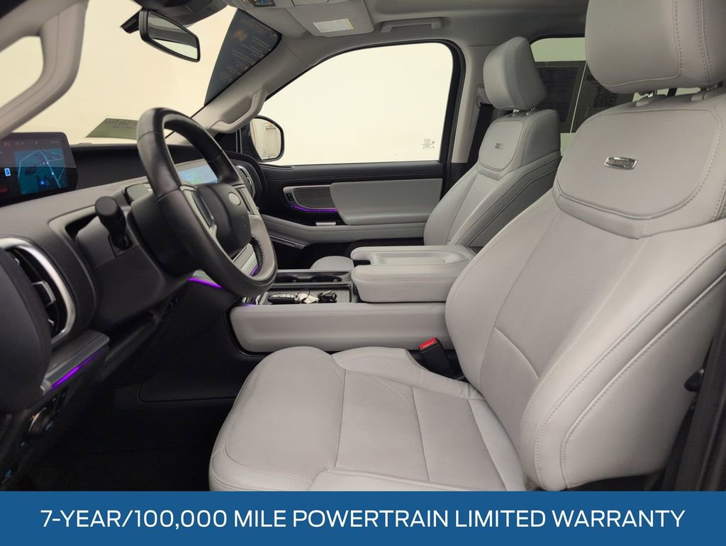 Certified 2025 Ford Expedition Platinum AWD/4WD image 4