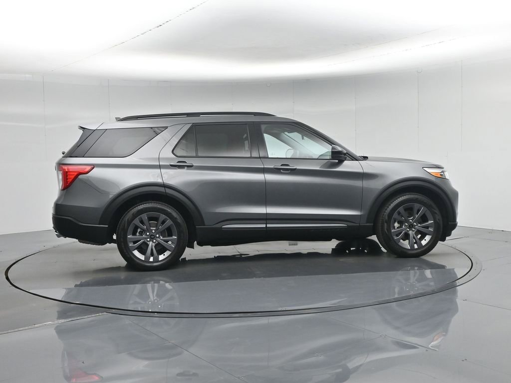 Certified 2023 Ford Explorer XLT w/ Equipment Group 202A image 32