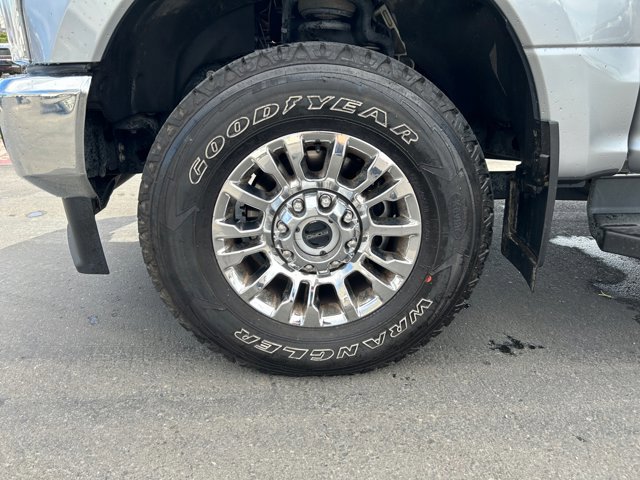 Certified 2022 Ford F350 Lariat w/ Lariat Ultimate Package image 27