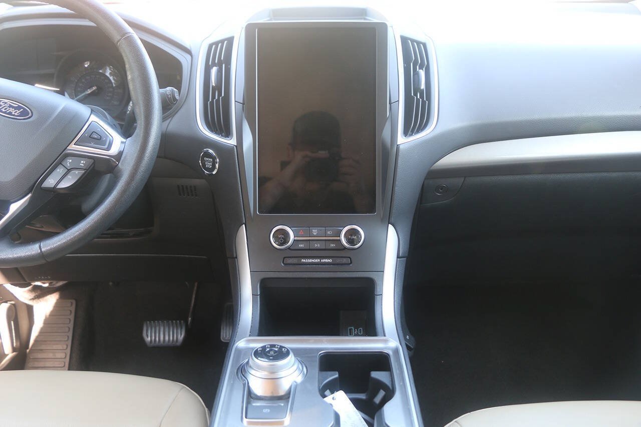 Certified 2024 Ford Edge SEL AWD/4WD image 18