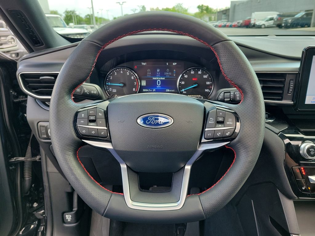 Certified 2024 Ford Explorer ST-Line w/ Class IV Trailer Tow Package AWD/4WD image 23
