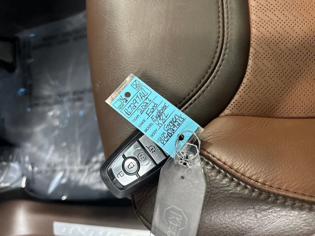 Certified 2023 Ford Explorer King Ranch w/ Technology Package image 35