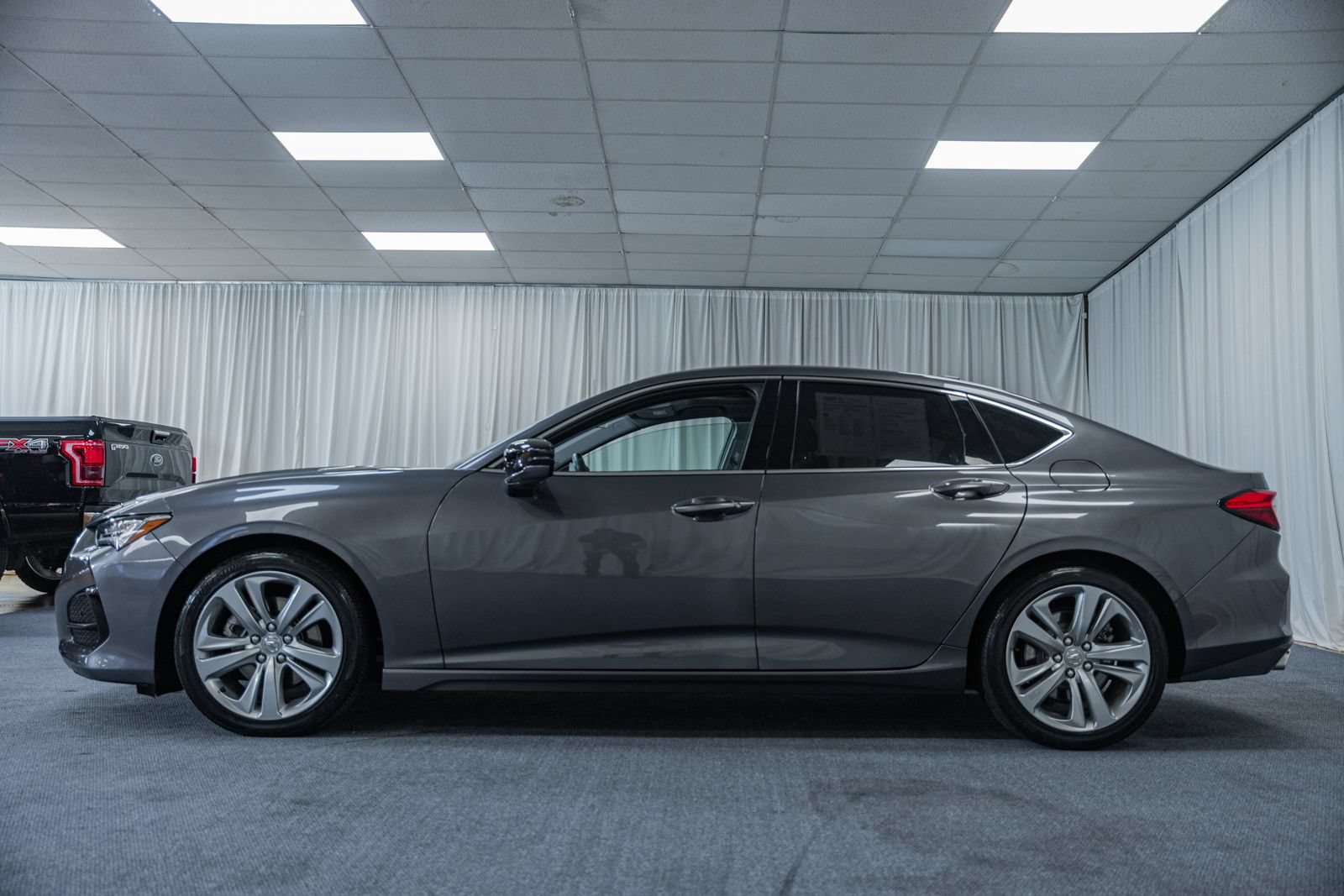 Used 2021 Acura TLX w/ Technology Package FWD image 5