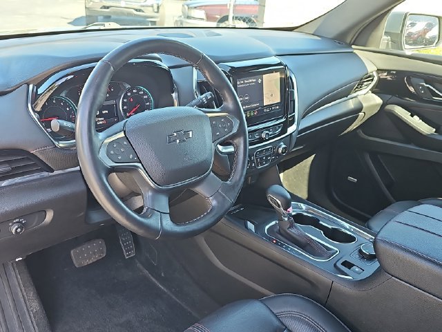 Used 2023 Chevrolet Traverse RS AWD/4WD image 19