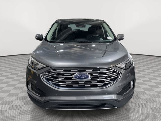 Certified 2024 Ford Edge Titanium AWD/4WD image 4