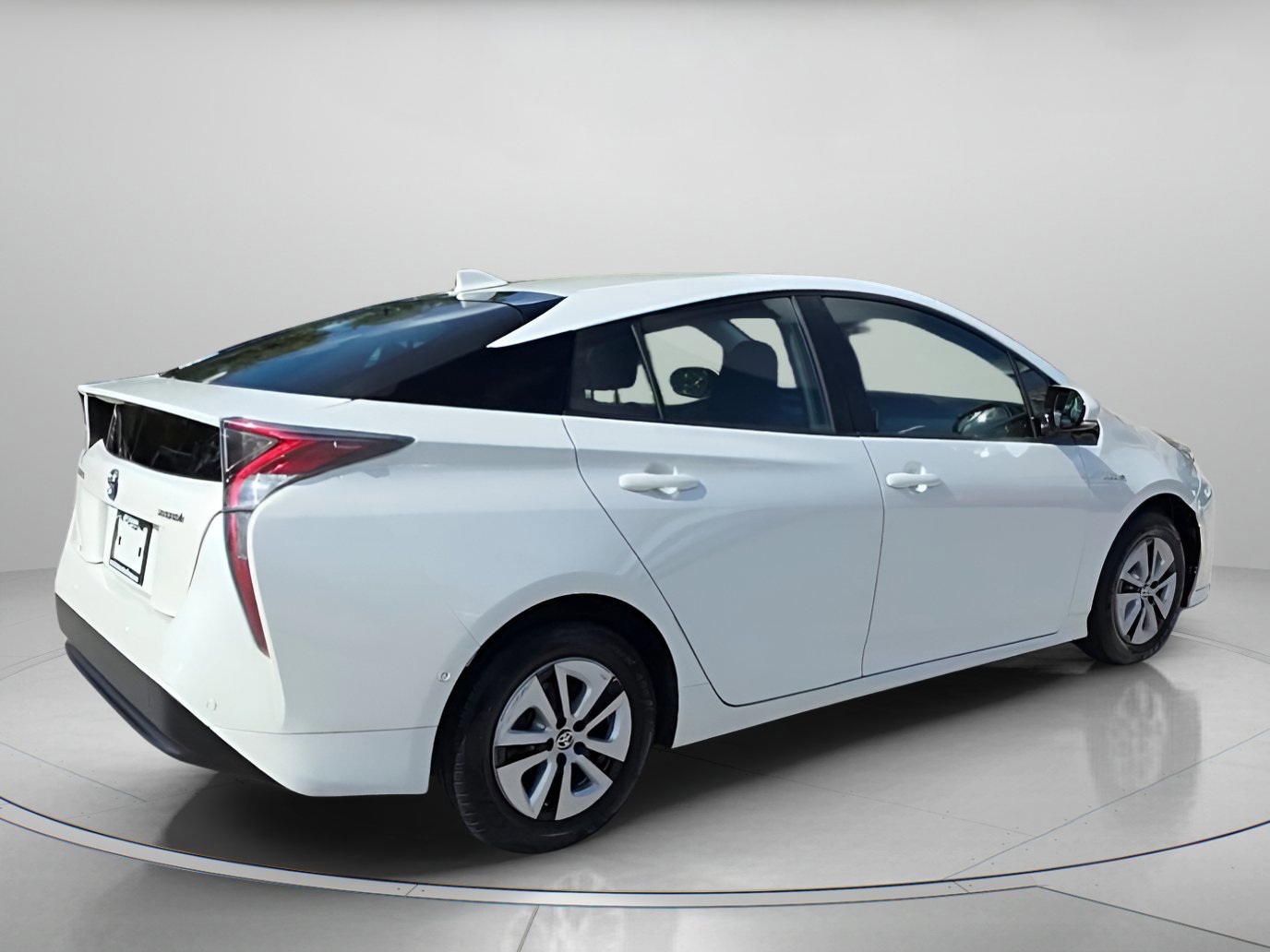 Used 2017 Toyota Prius Four image 22