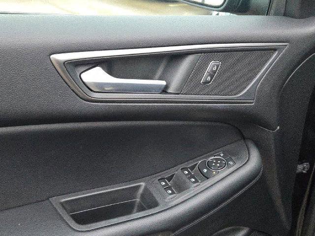 Certified 2022 Ford Edge SE w/ Black Appearance Package image 18