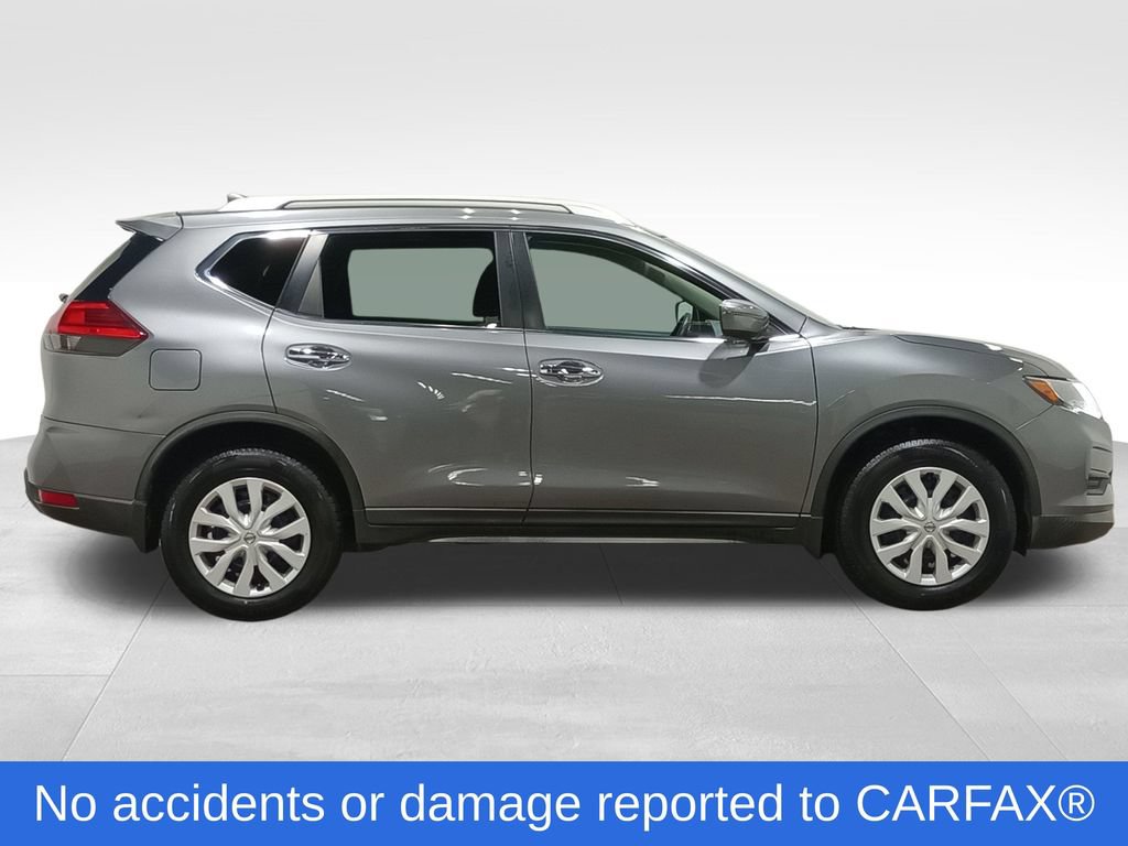 Used 2017 Nissan Rogue S w/ S Appearance Package AWD/4WD image 2