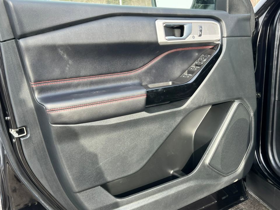 Certified 2022 Ford Explorer ST-Line w/ Class IV Trailer Tow Package image 22