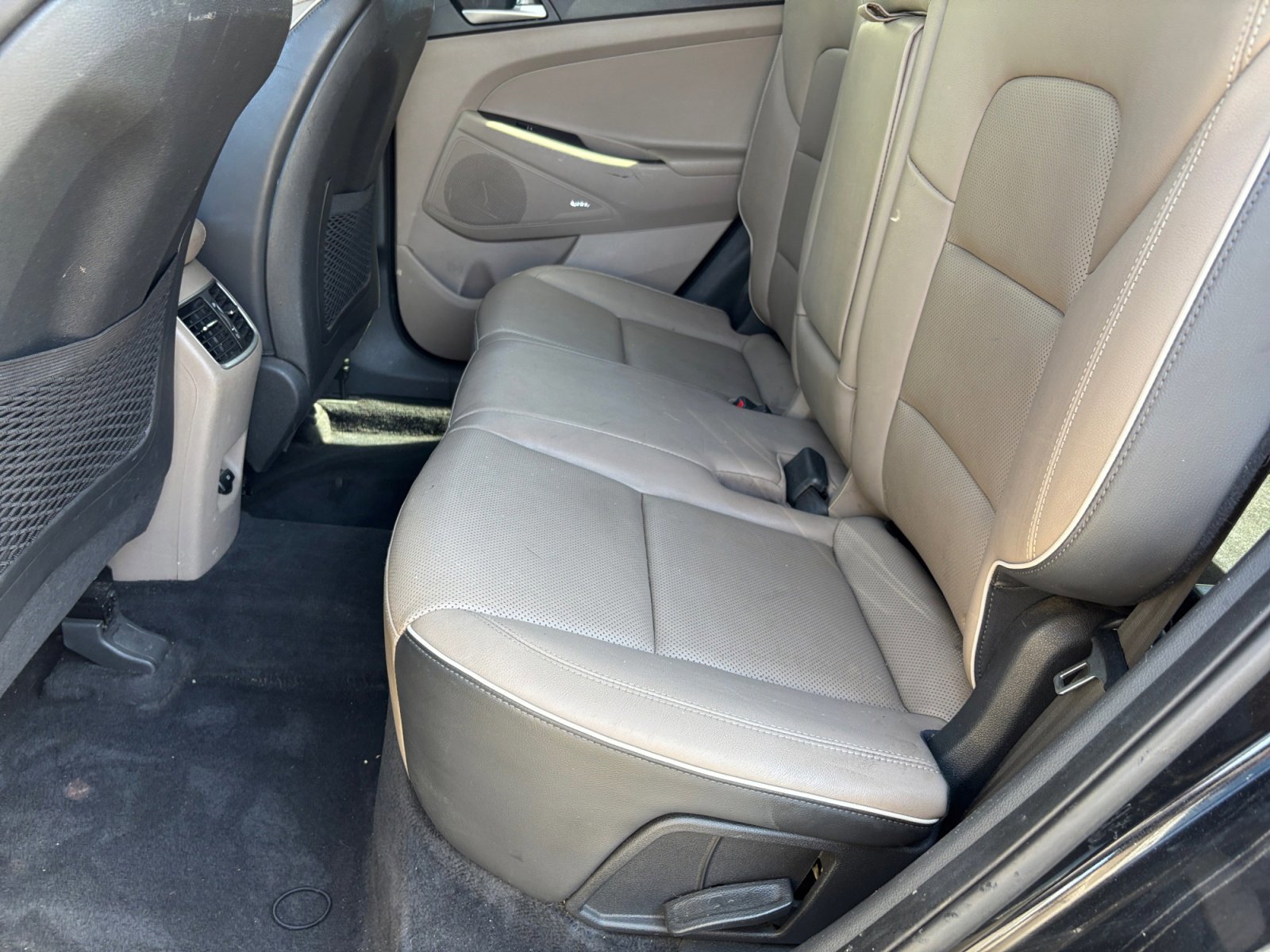 Used 2021 Hyundai Tucson Limited FWD image 17