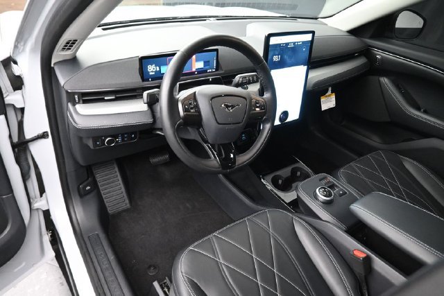 Certified 2023 Ford Mustang Mach-E Select AWD/4WD image 9