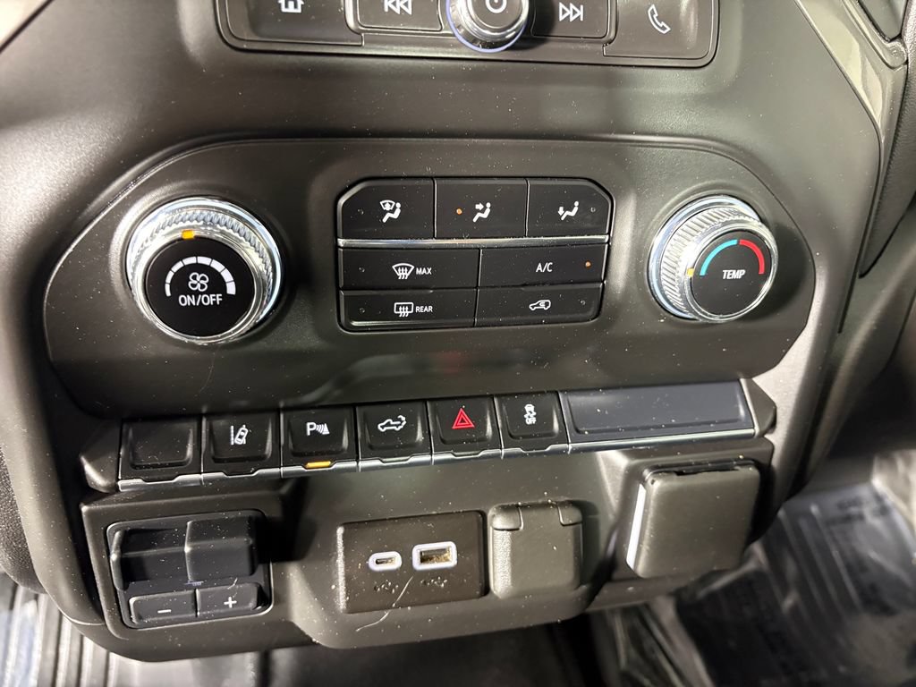Used 2025 GMC Sierra 2500 Pro w/ 1SA Pro Safety Plus Package AWD/4WD image 19