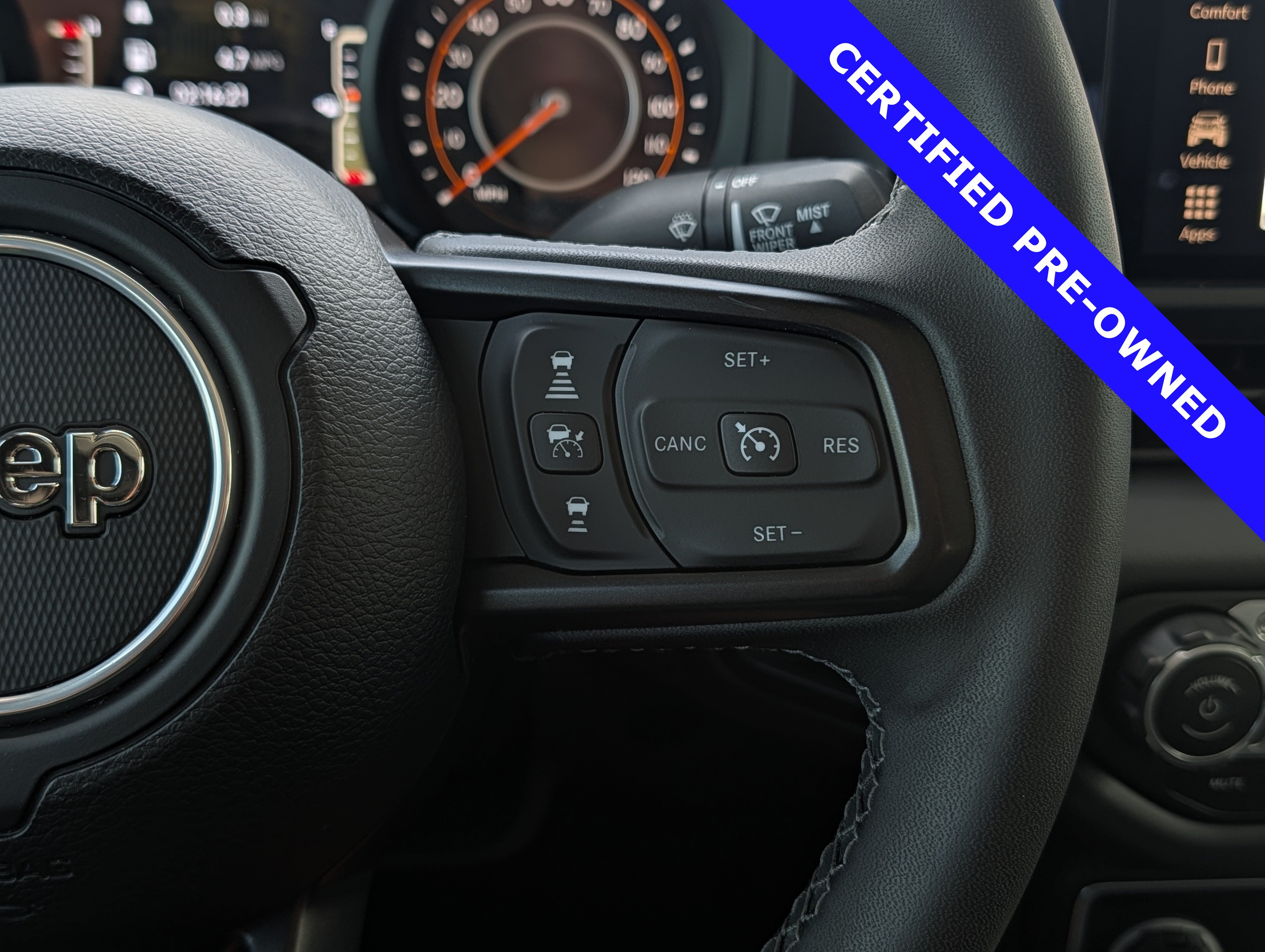 Used 2025 Jeep Gladiator Mojave w/ Convenience Group AWD/4WD image 33