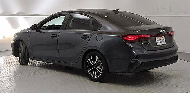 Used 2024 Kia Forte LXS image 3