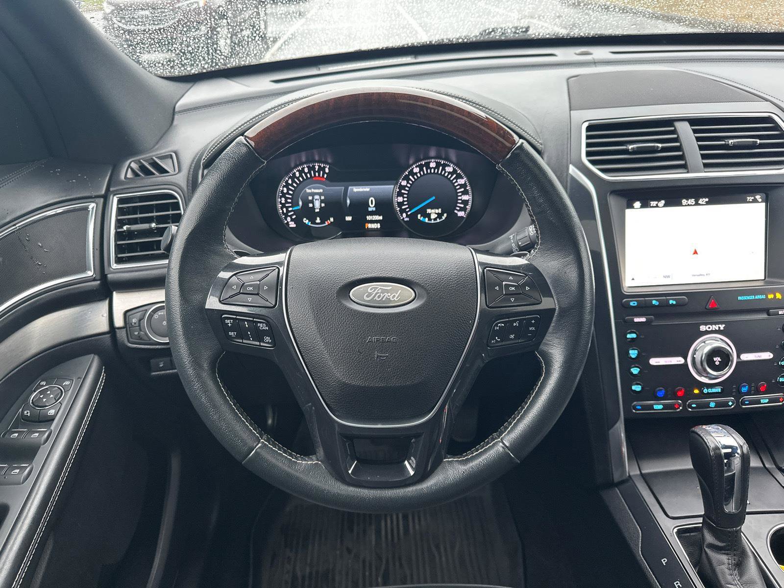 Certified 2019 Ford Explorer Platinum image 15