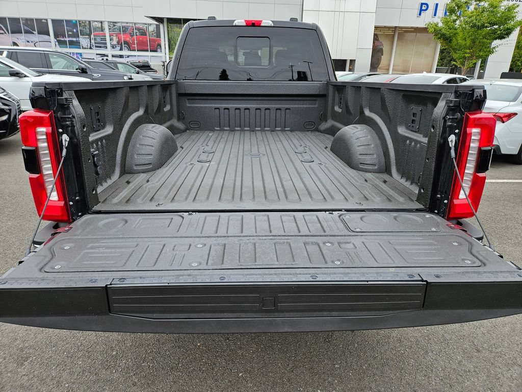 Certified 2025 Ford F350 Lariat AWD/4WD image 16