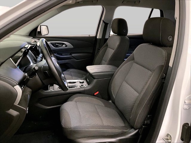 Used 2021 Chevrolet Traverse LT FWD image 24