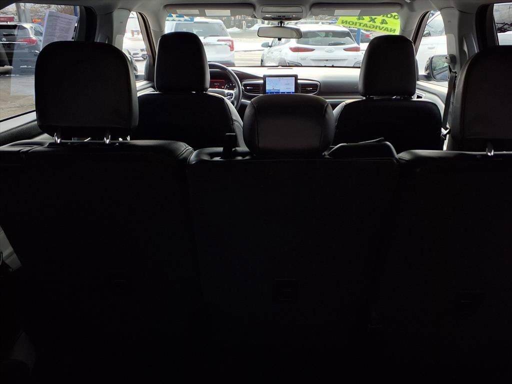 Certified 2022 Ford Explorer XLT w/ Equipment Group 202A image 17