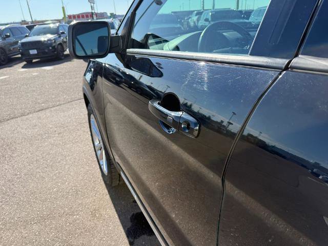 Certified 2019 Ford Explorer XLT w/ Equipment Group 202A image 23