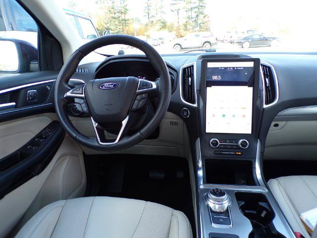 Certified 2022 Ford Edge Titanium w/ Equipment Group 301A AWD/4WD image 17