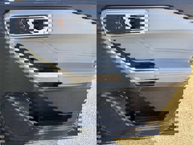 Certified 2023 Ford Explorer XLT w/ Equipment Group 202A image 24